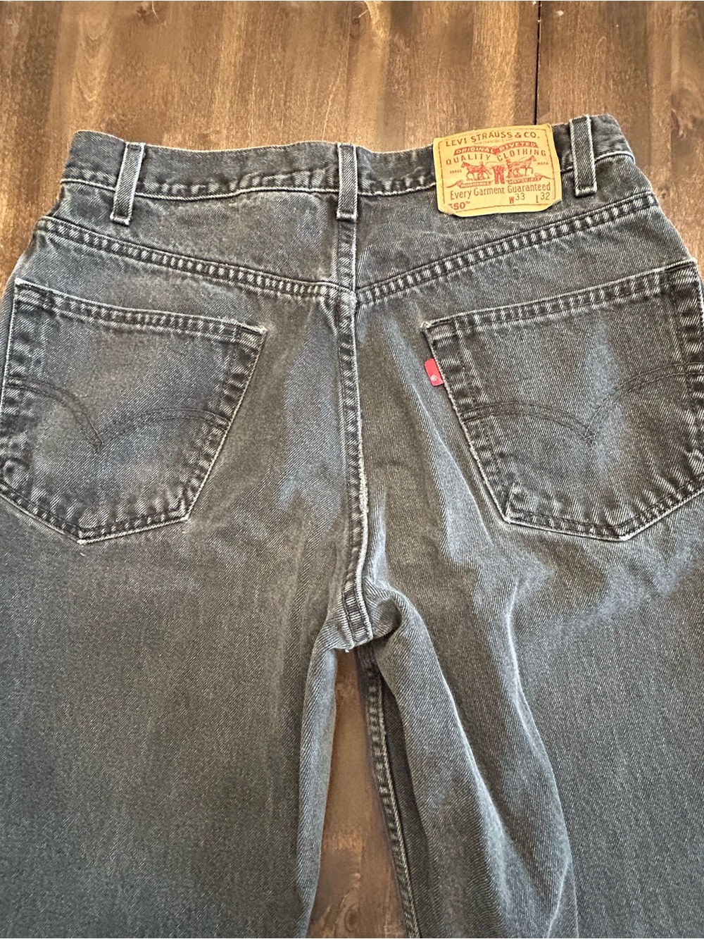 Levi's Faded Frayed Denim Jeans with Red Tab 550 Relaxed Fit 33 32